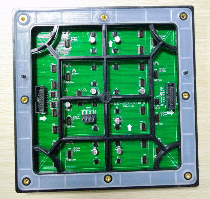 China SMD-LEIDENE Vertoningsmodule, RGB Puntmatrijs voor de openlucht Videovertoning van HD P6 fabriek